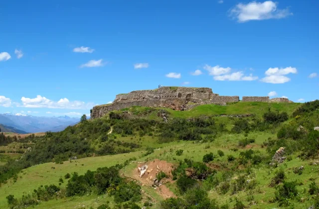 ancient-ruins-fortress-cusco-inca-empire-peru