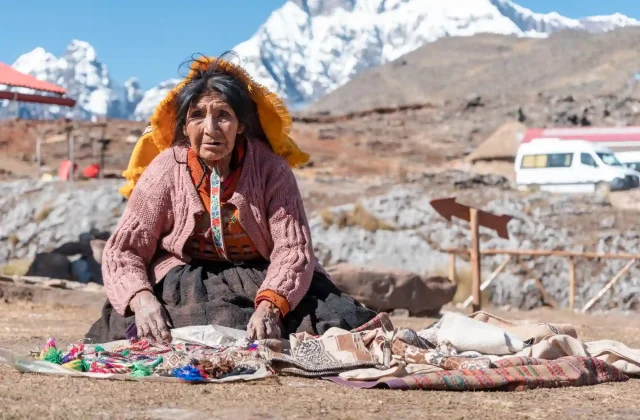 photo-book-native-woman-mountains-peru (3)