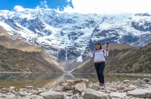 young-woman-humantay-lagoon-cusco (1)