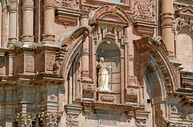 church-society-jesus-spanish-baroque-architecture-style-historic-cusco-peru