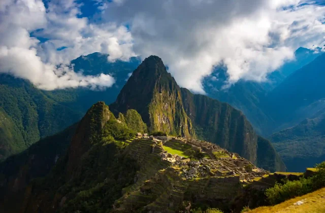 machu-picchu-illuminated-by-sunlight-travel-destination-peru_20211113_184551