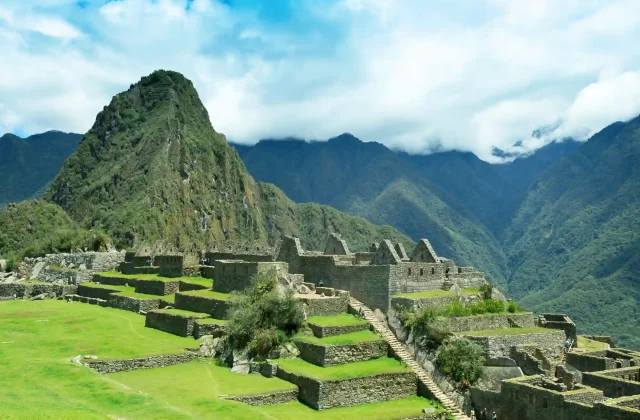 machu-picchu-unesco-world-heritage-site(3)_20211114_162156